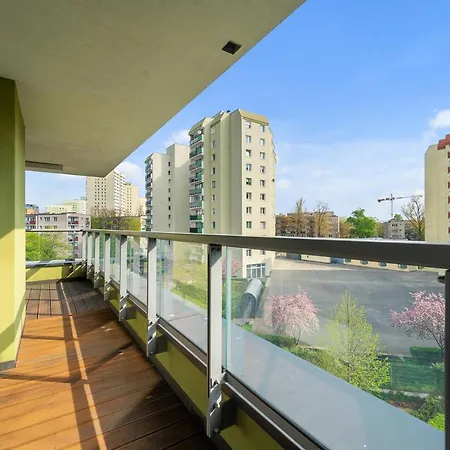 Appartement Ostrobramska 126 Praga By Bookinghost