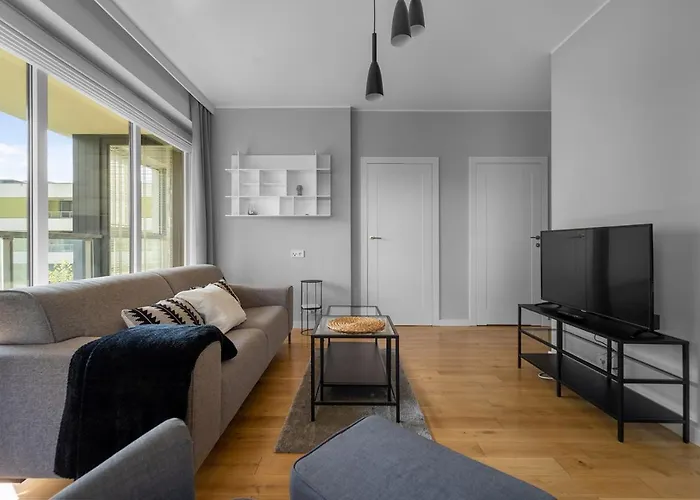 דירה Ostrobramska 126 Praga By Bookinghost