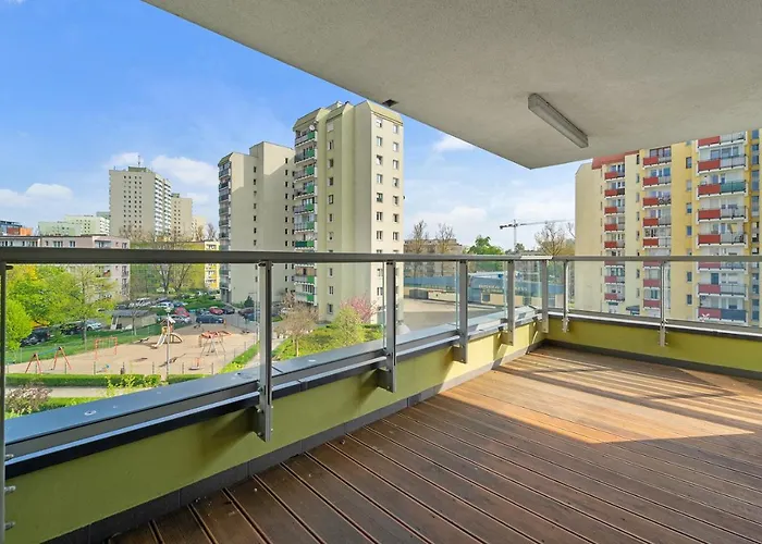 Ostrobramska 126 Praga By Bookinghost